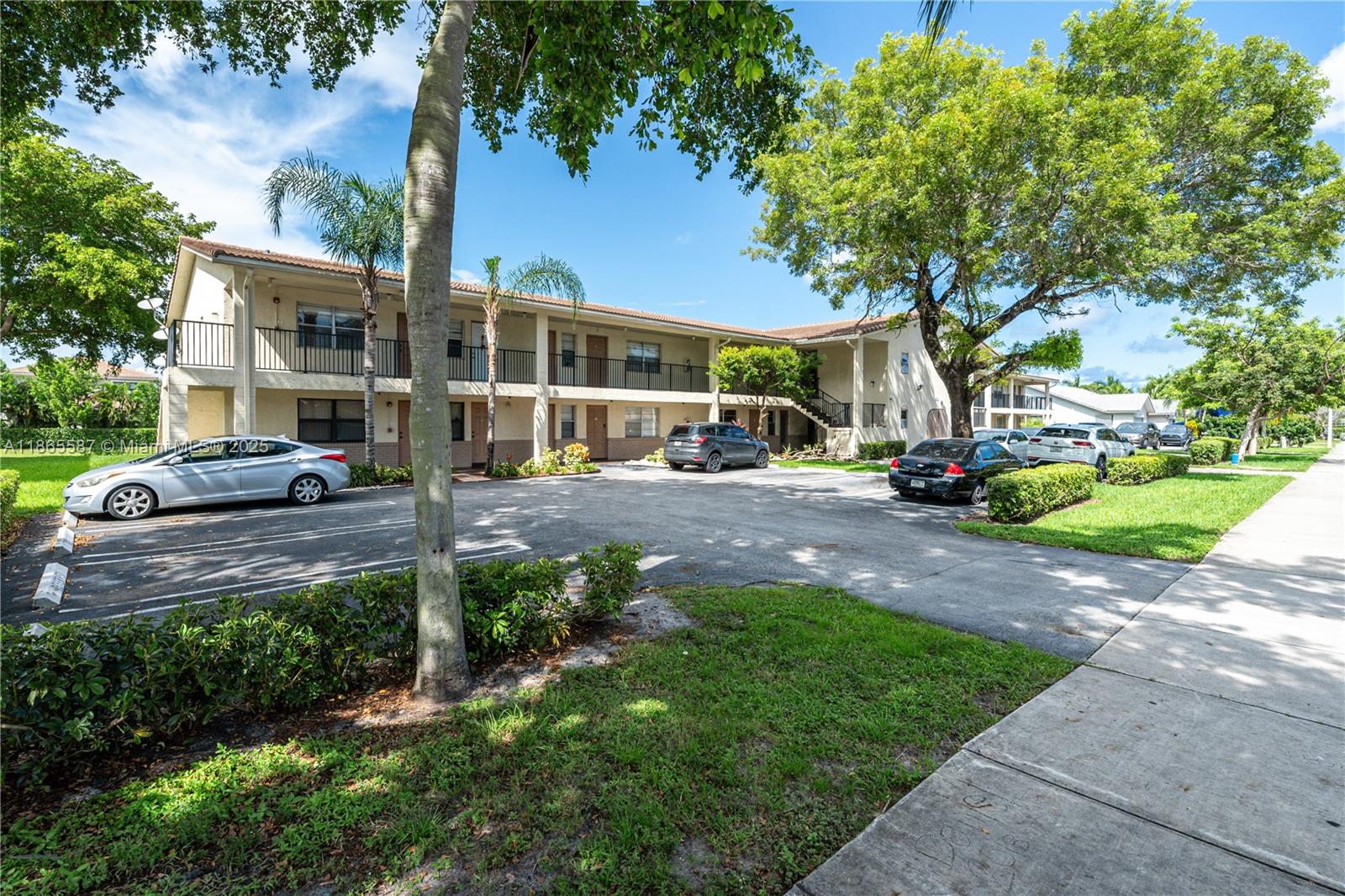 8705 NW 38th Dr #3A