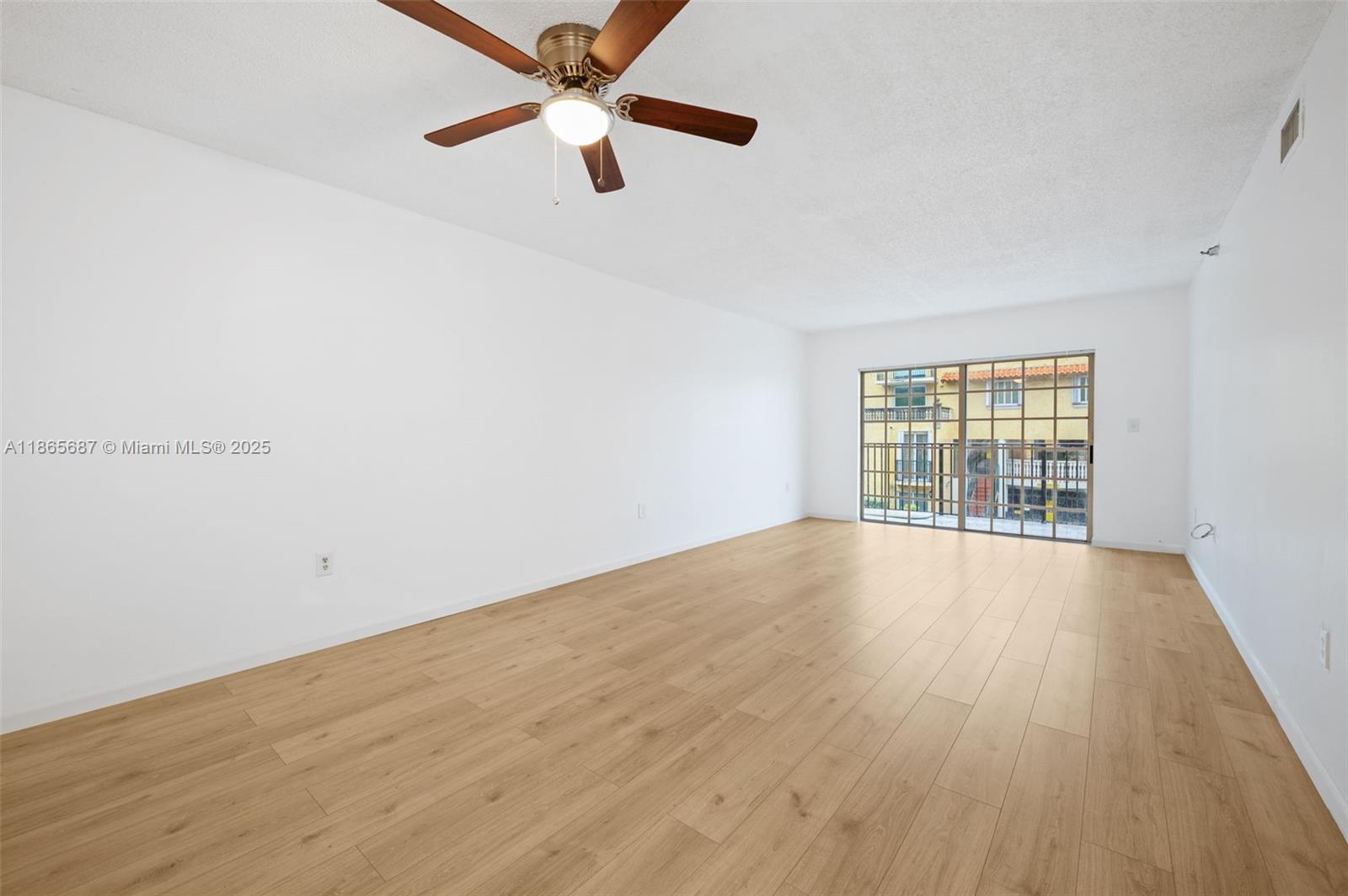 8900 Collins Ave #203