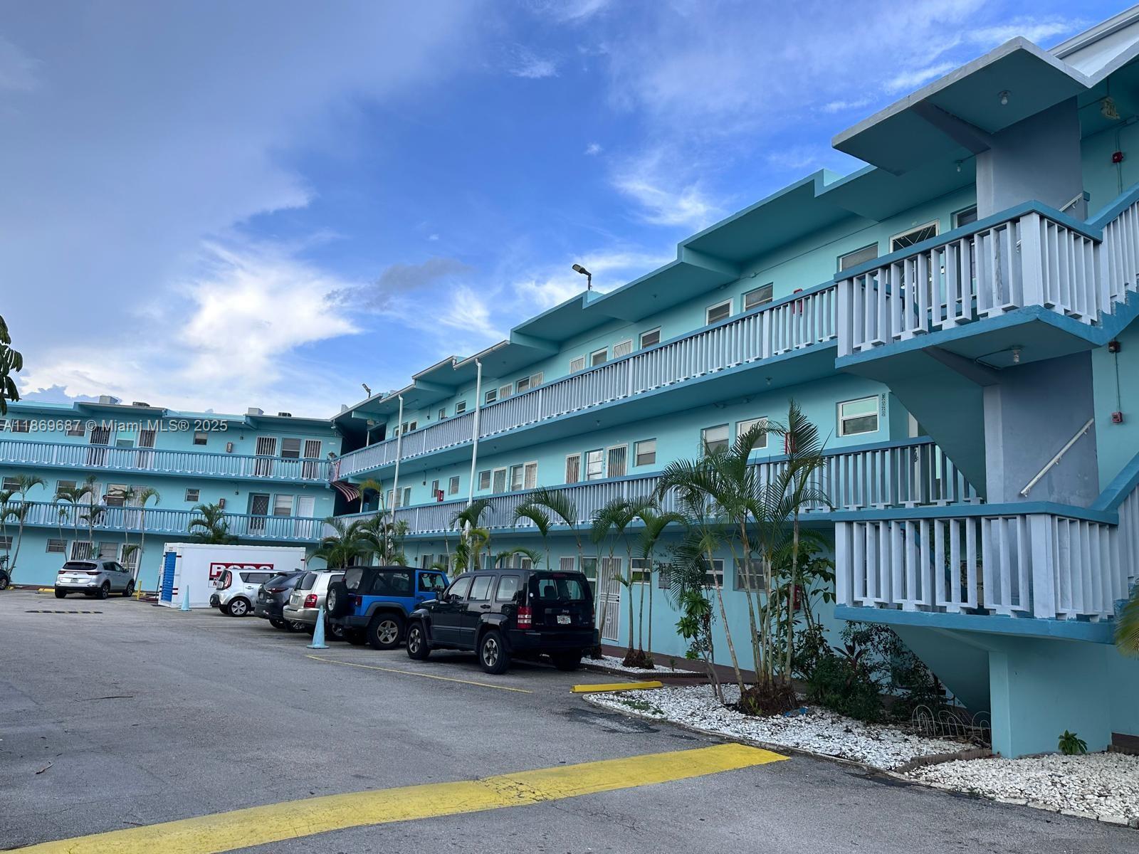 1501 NE Miami Gdns Dr #356