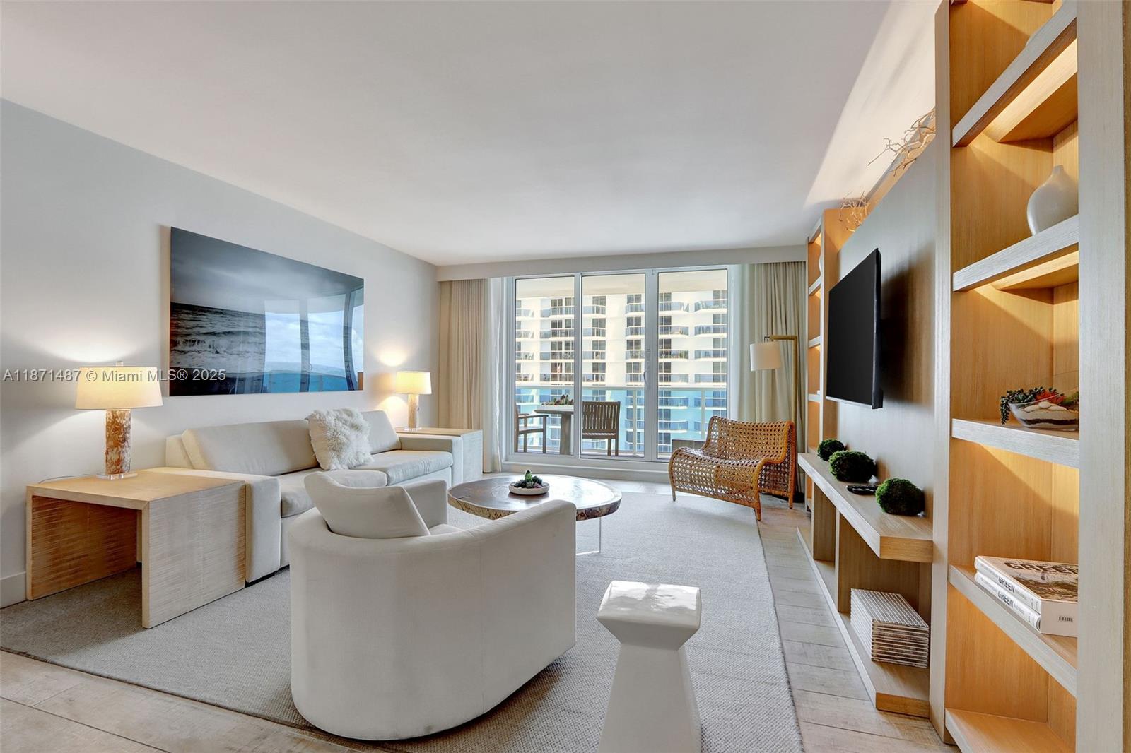 image 1 Hotel South Beach6