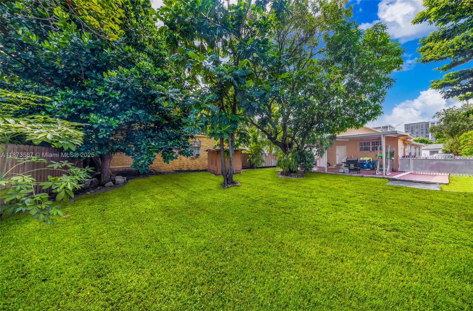 287 NW 31st St Miami, FL 33127