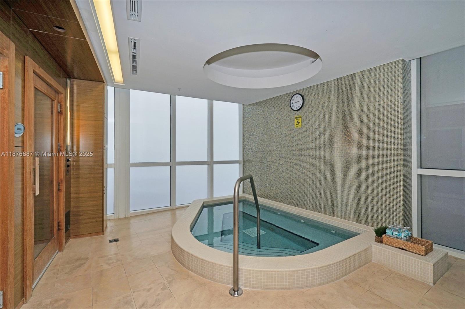 image Trump Royale20
