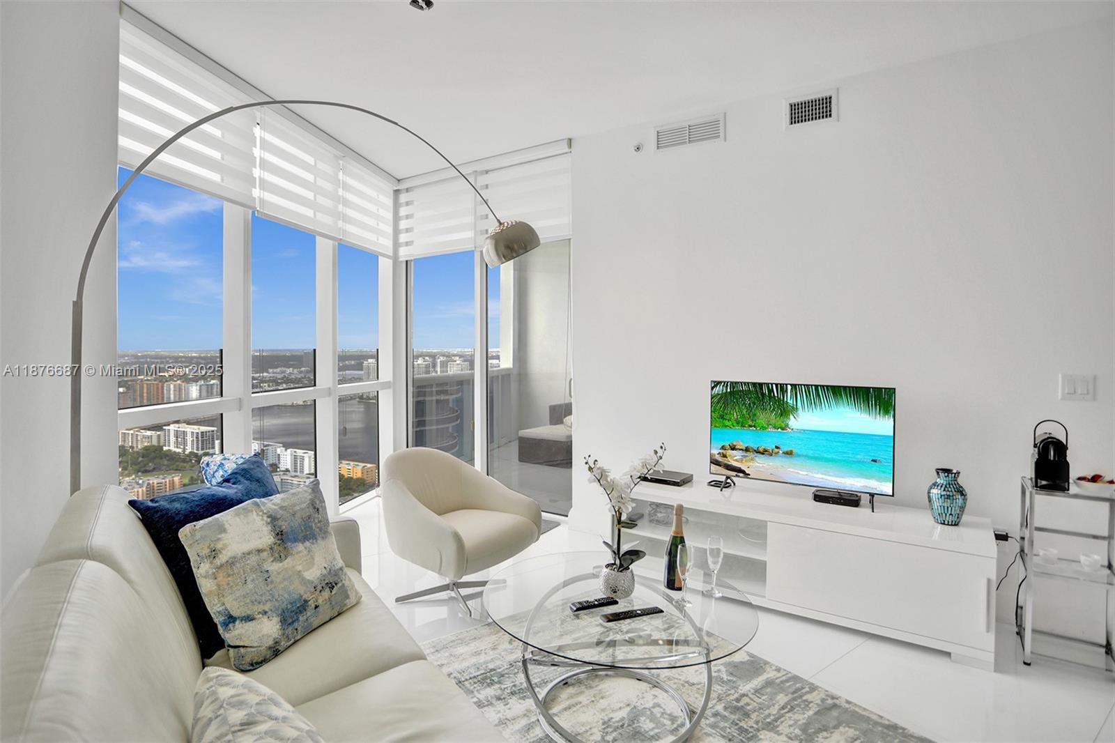 image Trump Royale35