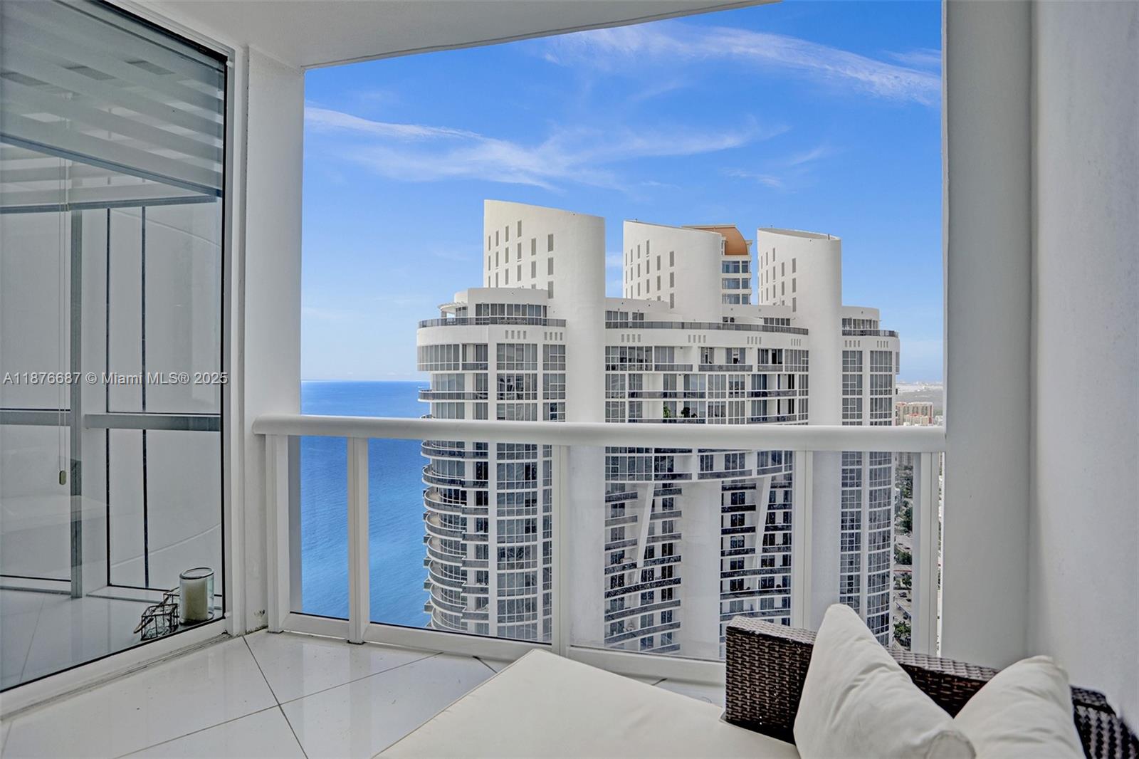 image Trump Royale41