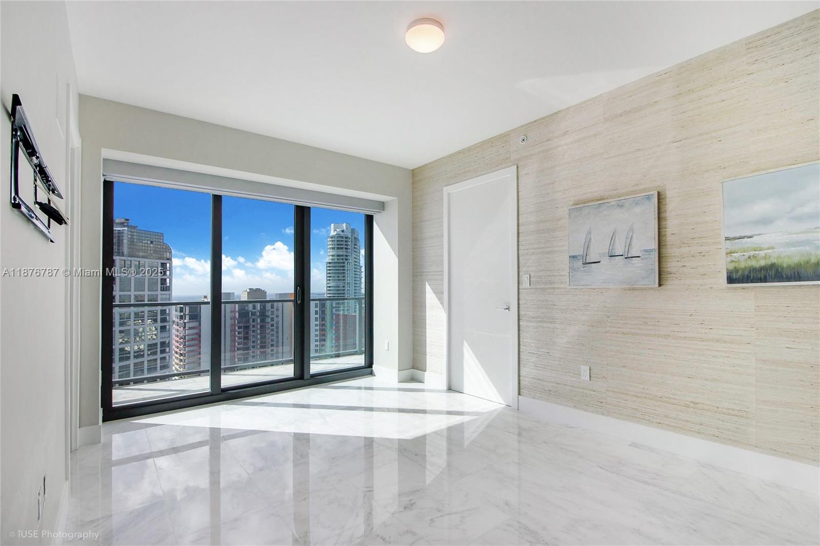 image Echo Brickell10