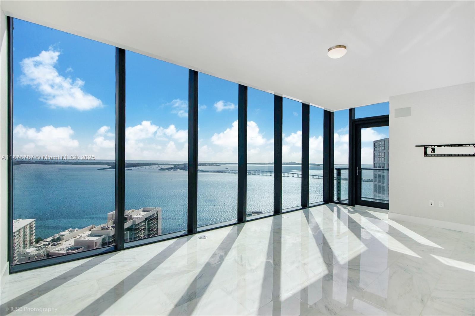 image Echo Brickell7