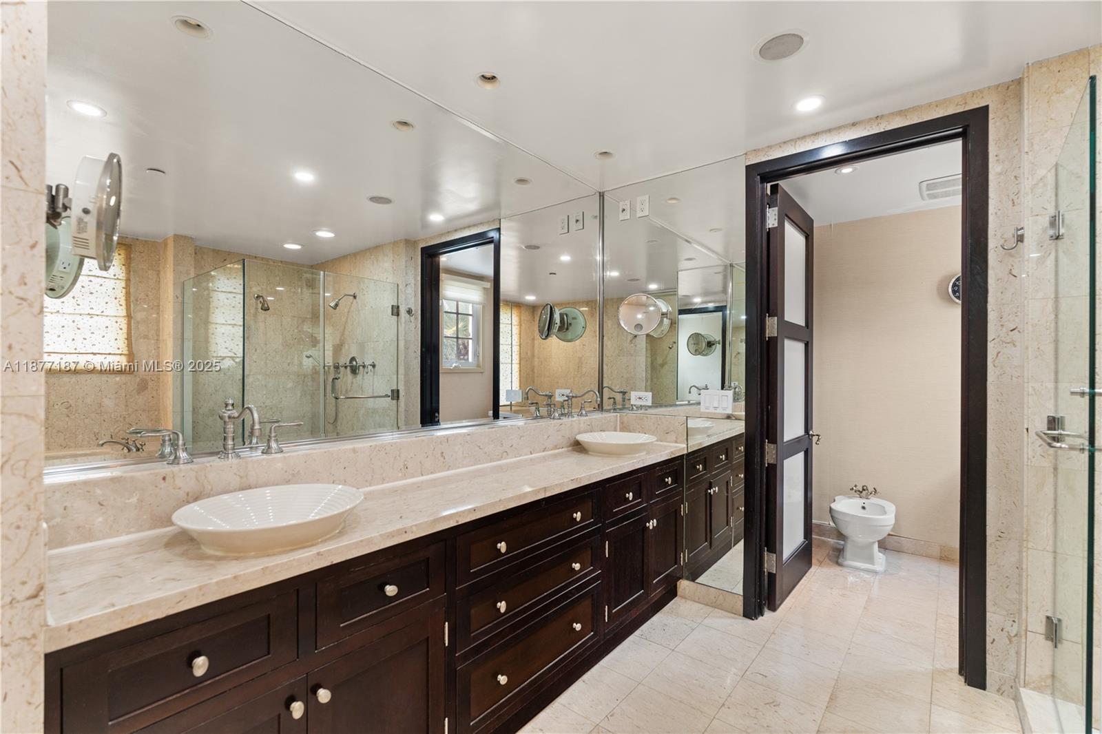 8011 Fisher Is Dr #8011 Miami Beach, FL 33109