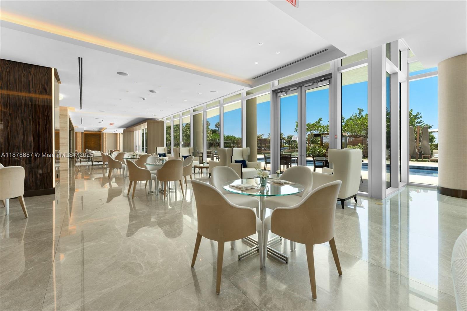image Fendi Château Residences37