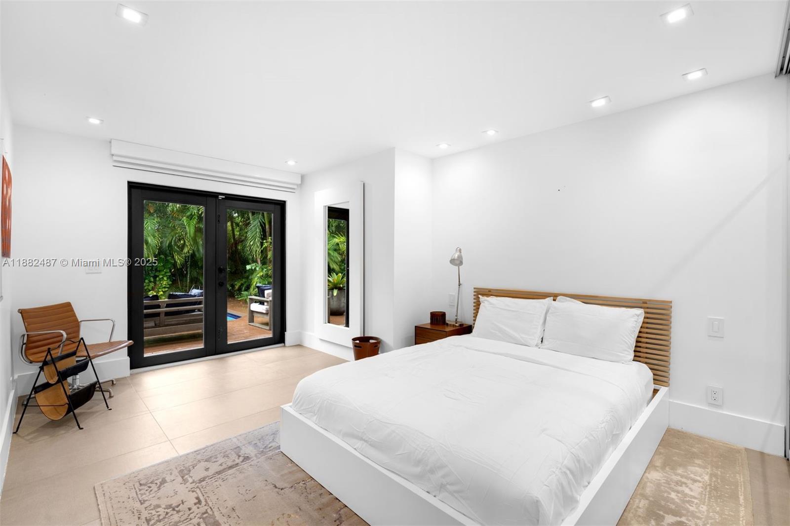 2815 Regatta Ave #1 A Miami Beach, FL 33140