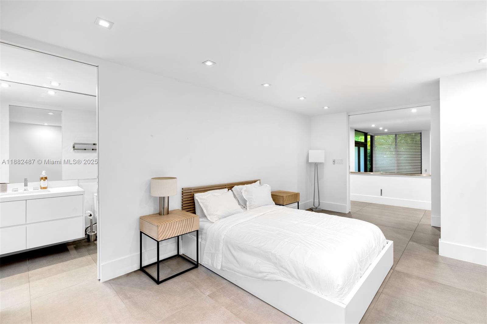 2815 Regatta Ave #1 A Miami Beach, FL 33140