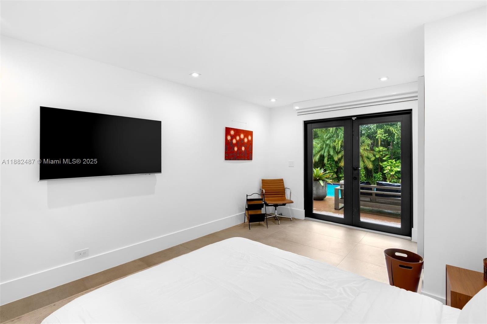 2815 Regatta Ave #1 A Miami Beach, FL 33140