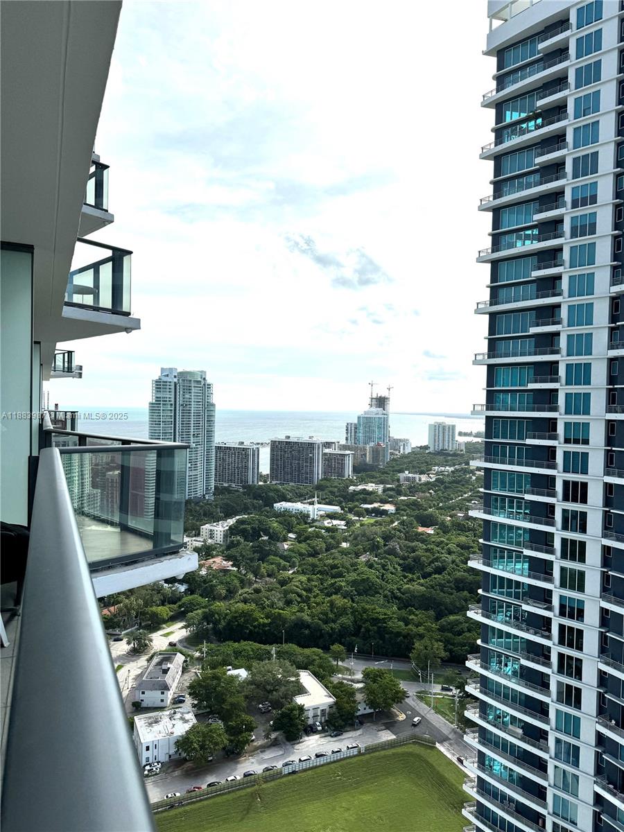 image Ten Museum Park14