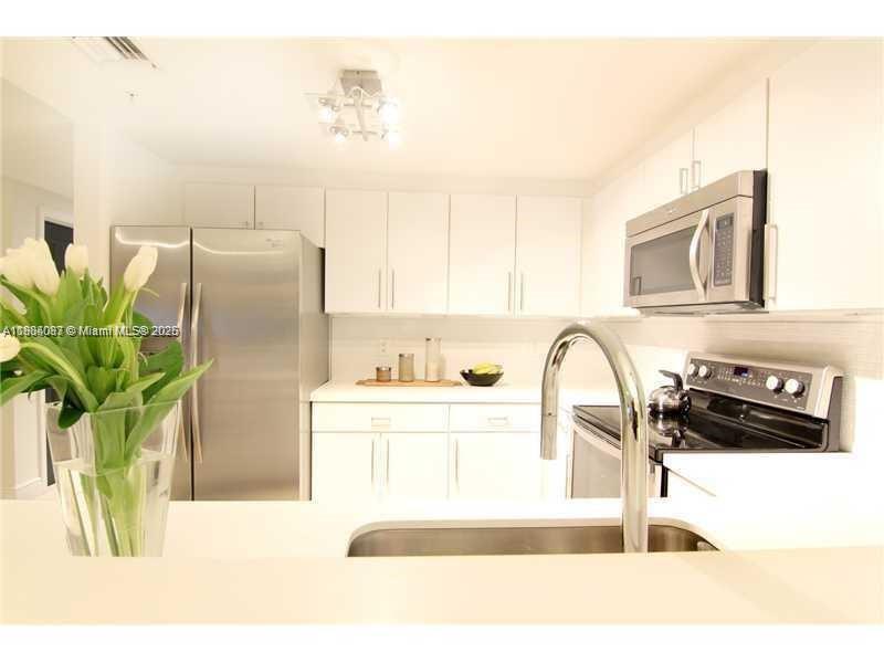 image Vue At Brickell Condo5