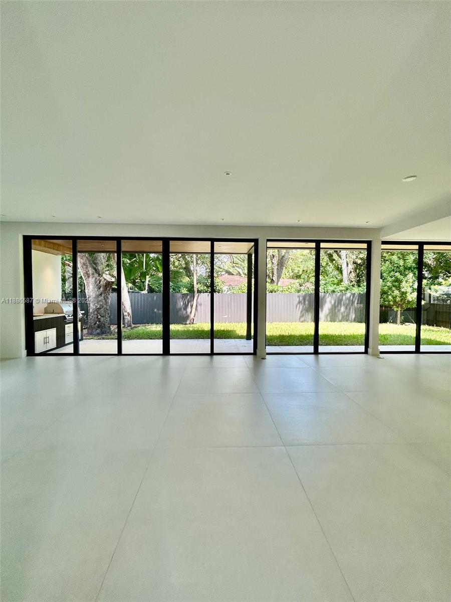 741 NE 70th St Miami, FL 33138