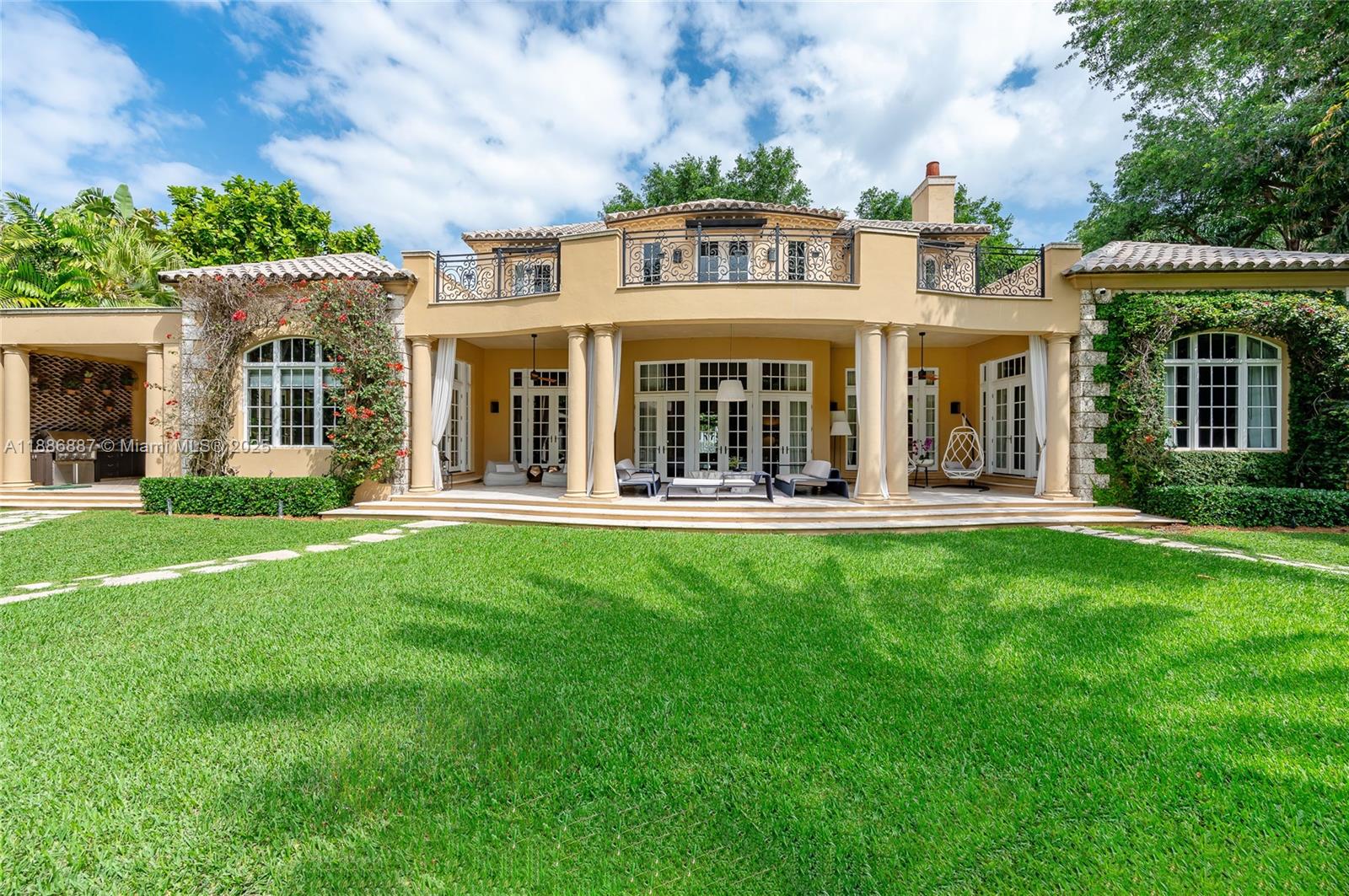 4790 SW 78th St Miami, FL 33143 4790 SW 78th St Miami, FL 33143