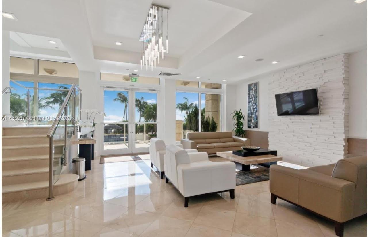 image Blue Diamond Condo39