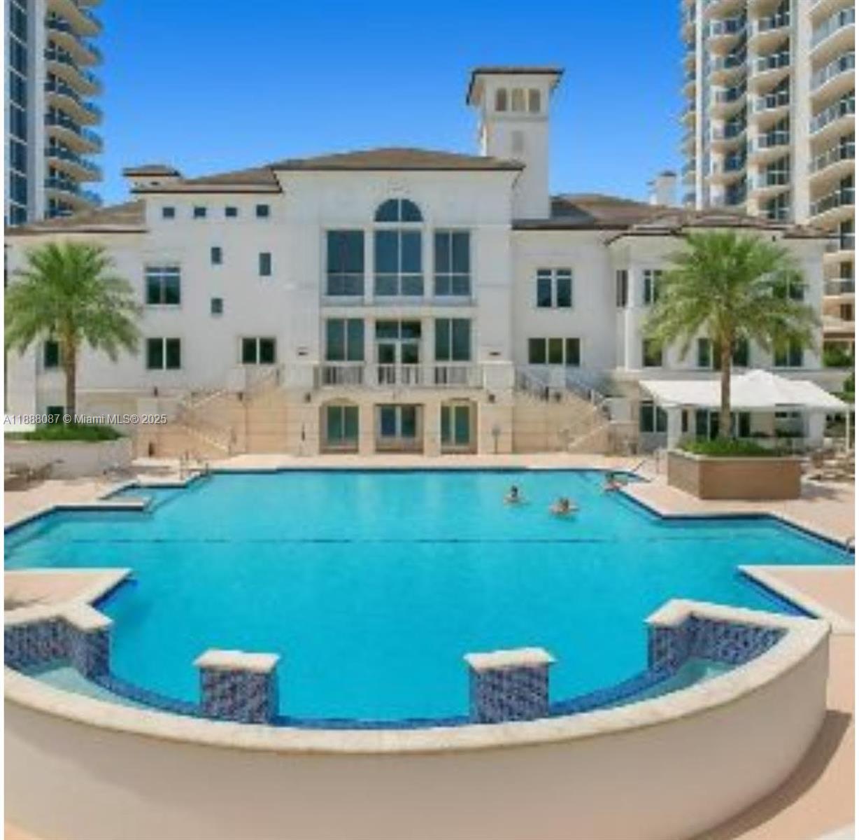 image Blue Diamond Condo41