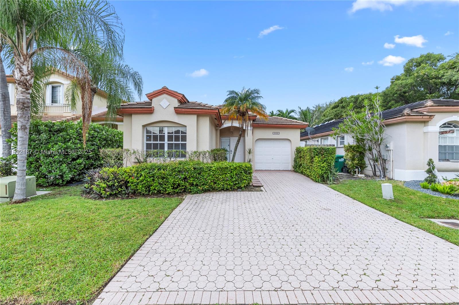 9934 NW 30th St