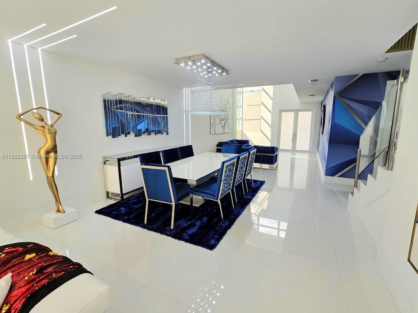 9790 NW 75th St Doral, FL 33178