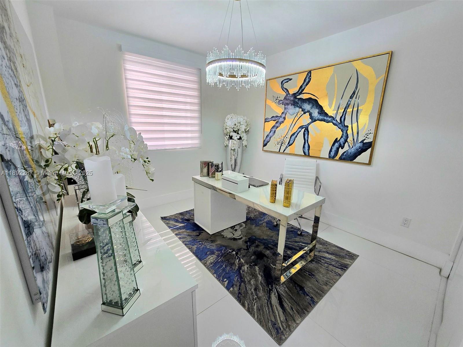 9790 NW 75th St Doral, FL 33178