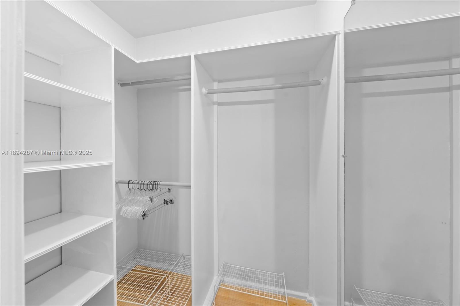 4590 Adams Ave Miami Beach, FL 33140