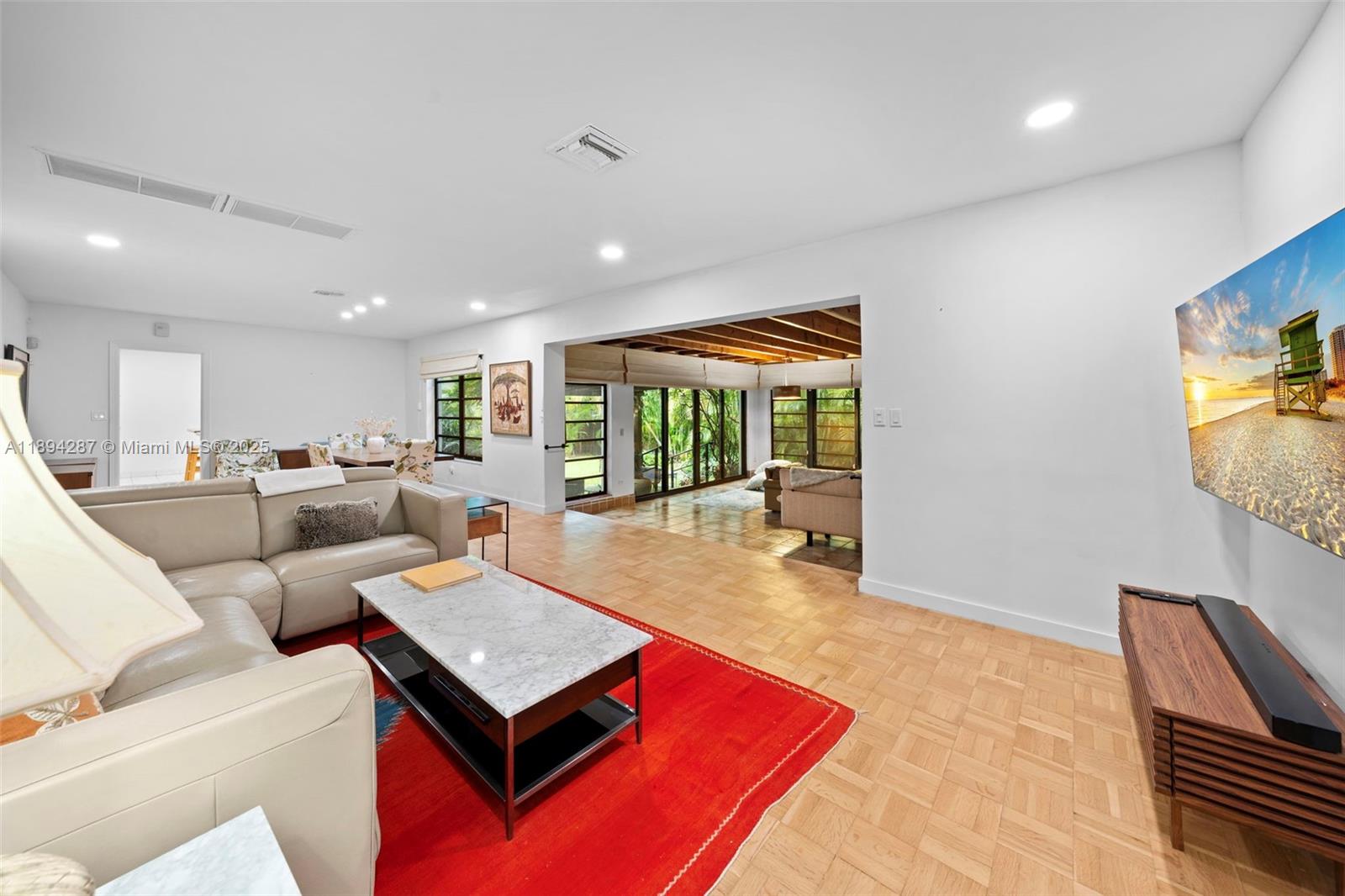 4590 Adams Ave Miami Beach, FL 33140