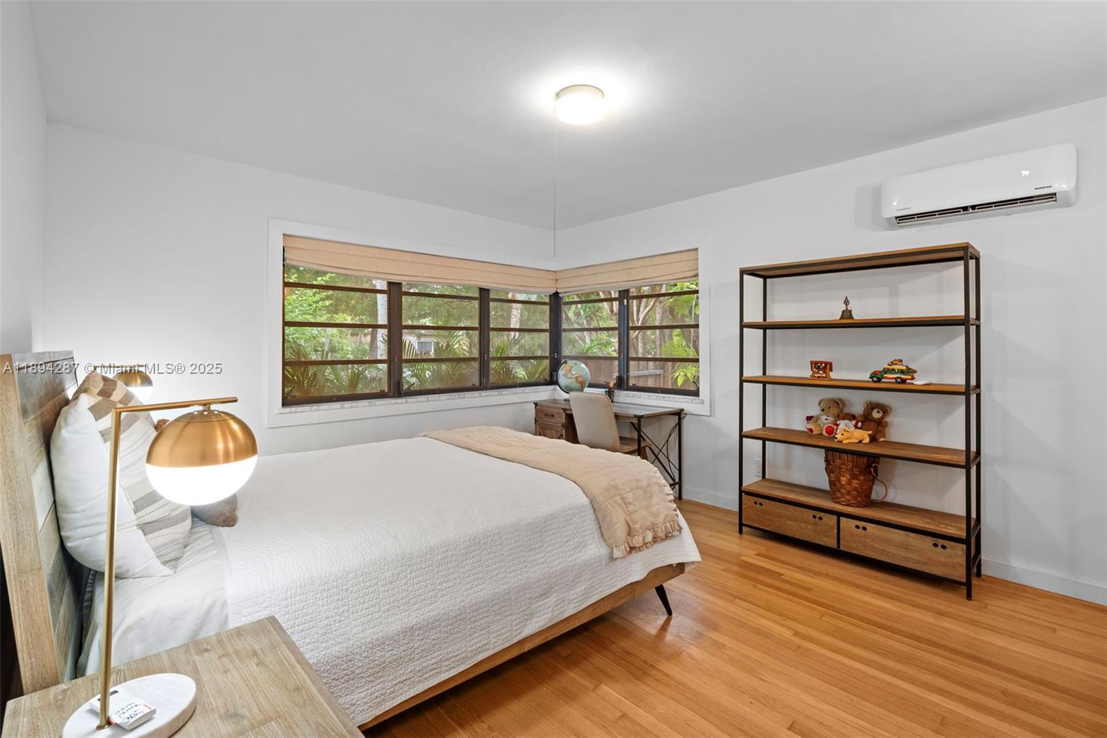 4590 Adams Ave Miami Beach, FL 33140