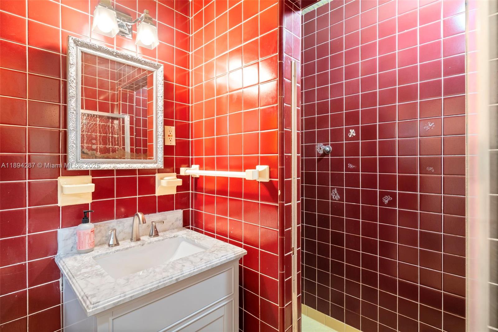 4590 Adams Ave Miami Beach, FL 33140