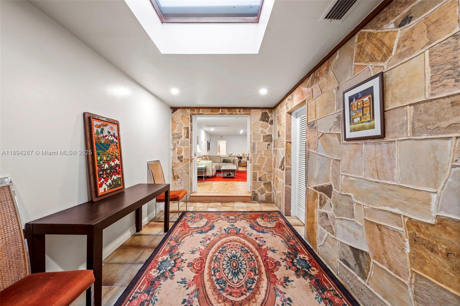 4590 Adams Ave Miami Beach, FL 33140