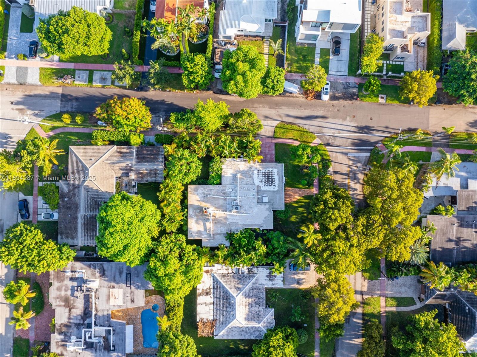 4590 Adams Ave Miami Beach, FL 33140