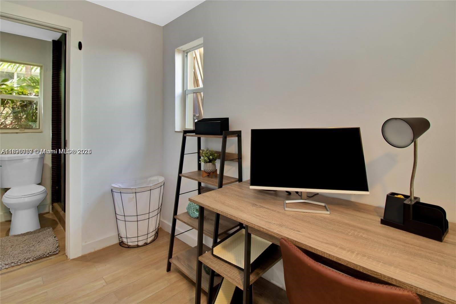 833 W 39th St #5 Miami Beach, FL 33140