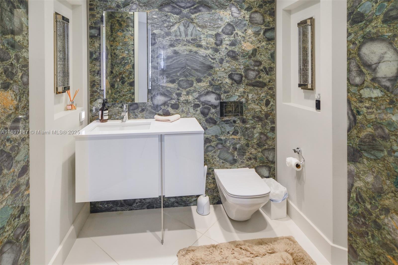 16047 Collins Ave #3204 Sunny Isles Beach, FL 33160