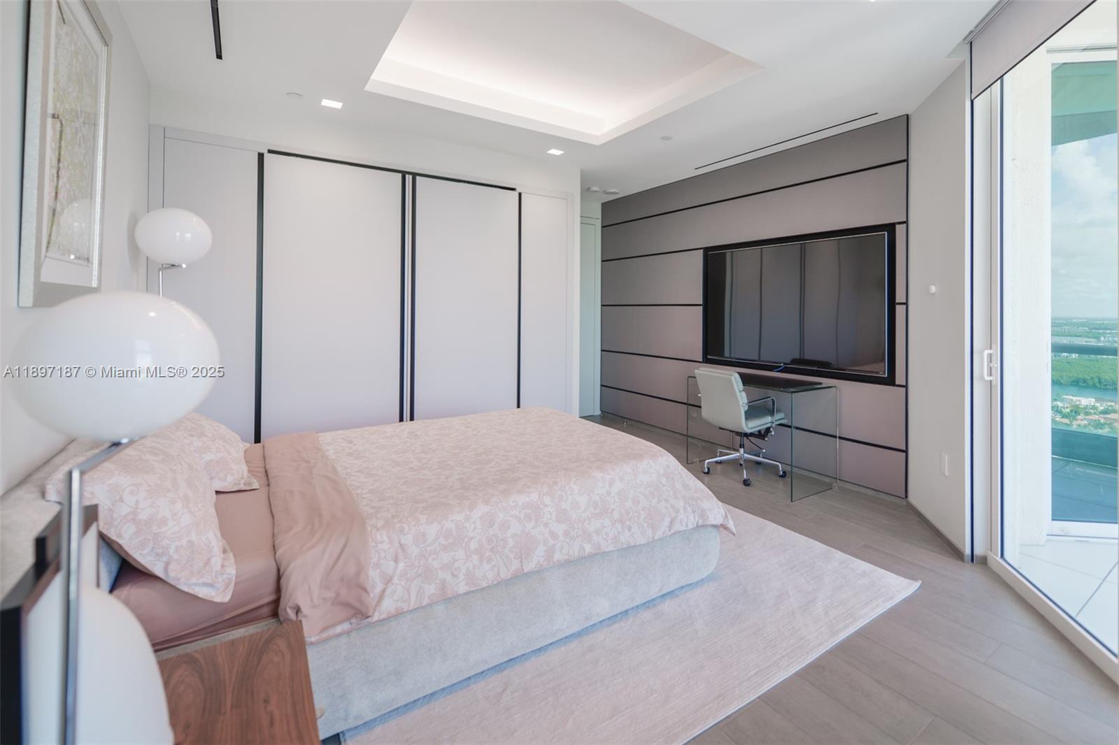 16047 Collins Ave #3204 Sunny Isles Beach, FL 33160