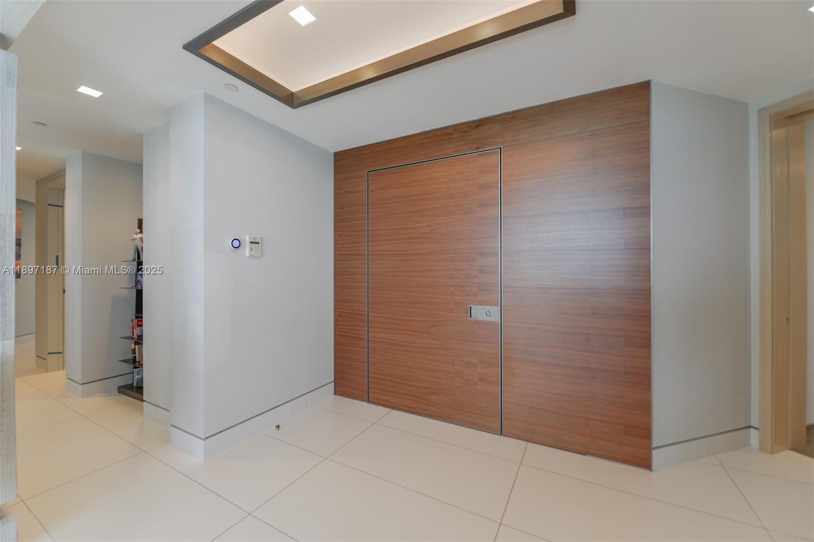 16047 Collins Ave #3204 Sunny Isles Beach, FL 33160