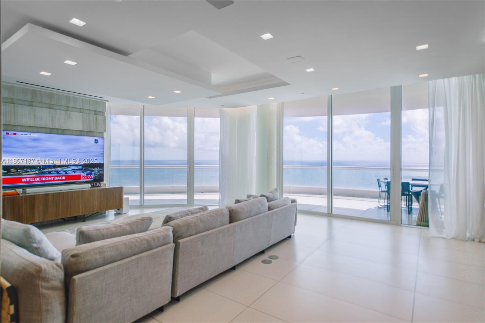 16047 Collins Ave #3204 Sunny Isles Beach, FL 33160