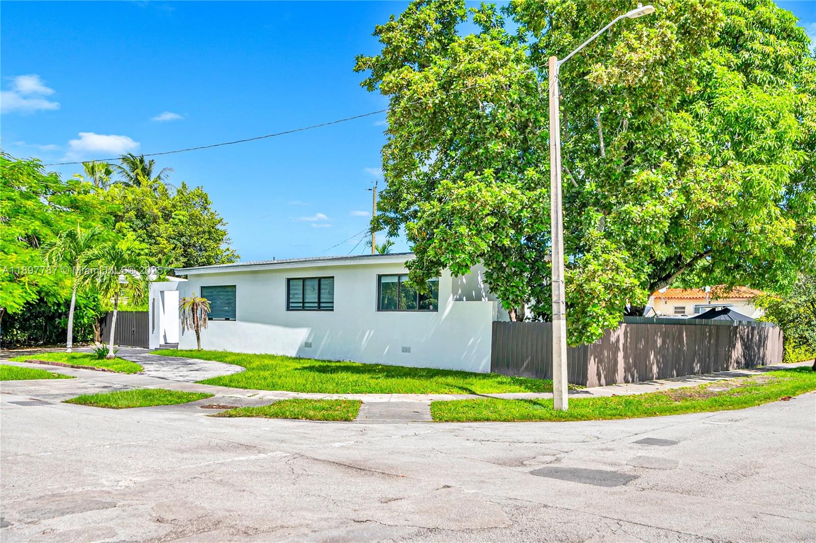 3051 SW 84th Ct