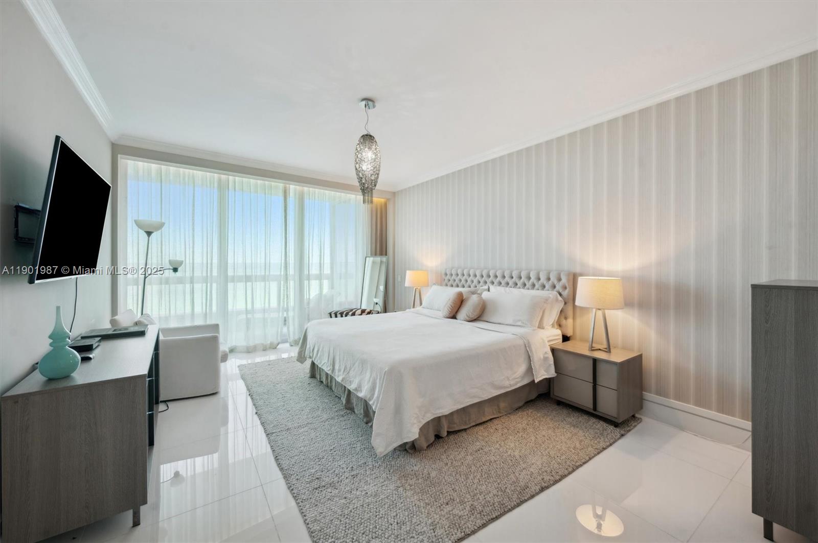 6899 Collins Ave #702 Miami Beach, FL 33141