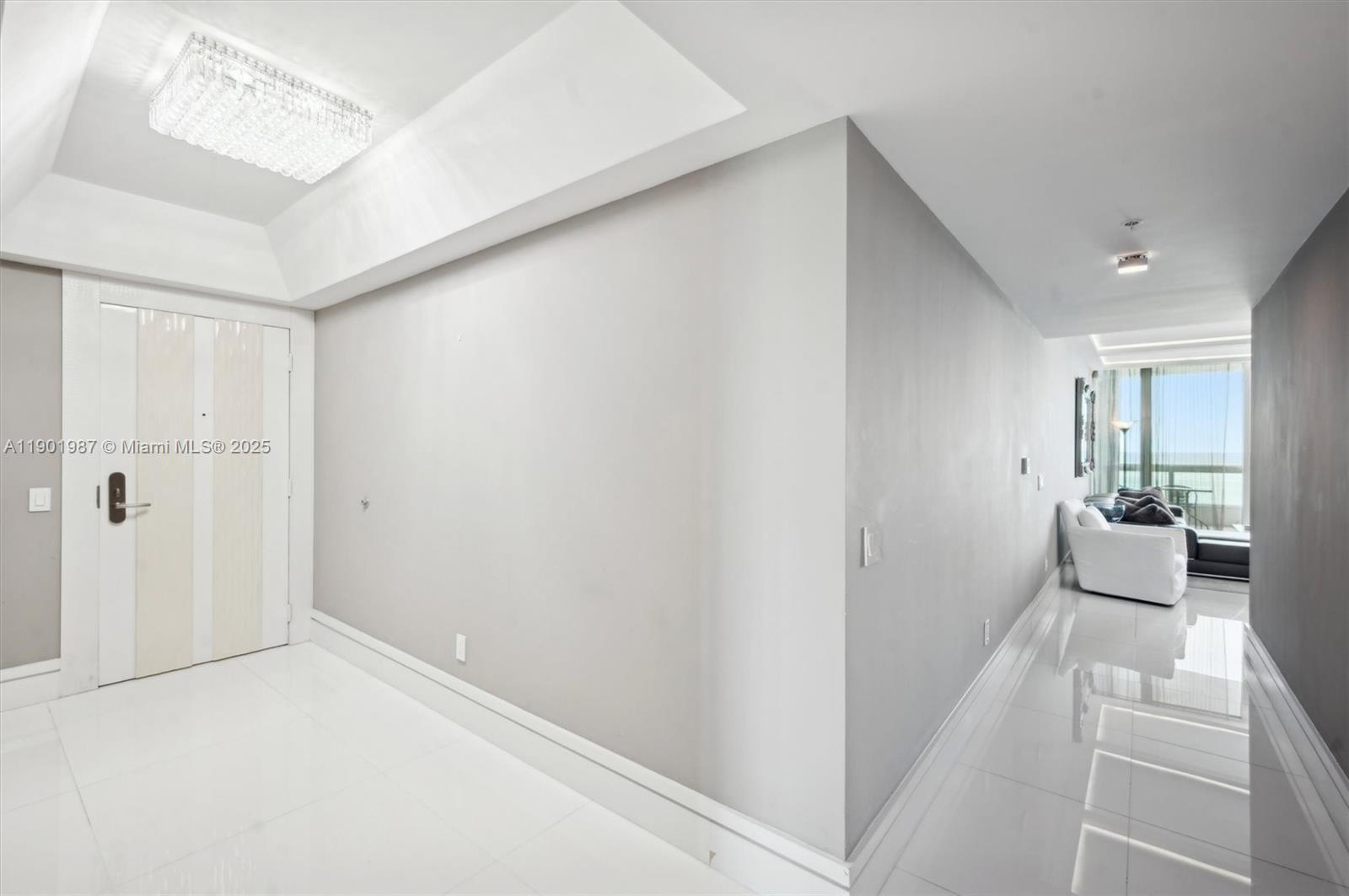 6899 Collins Ave #702 Miami Beach, FL 33141