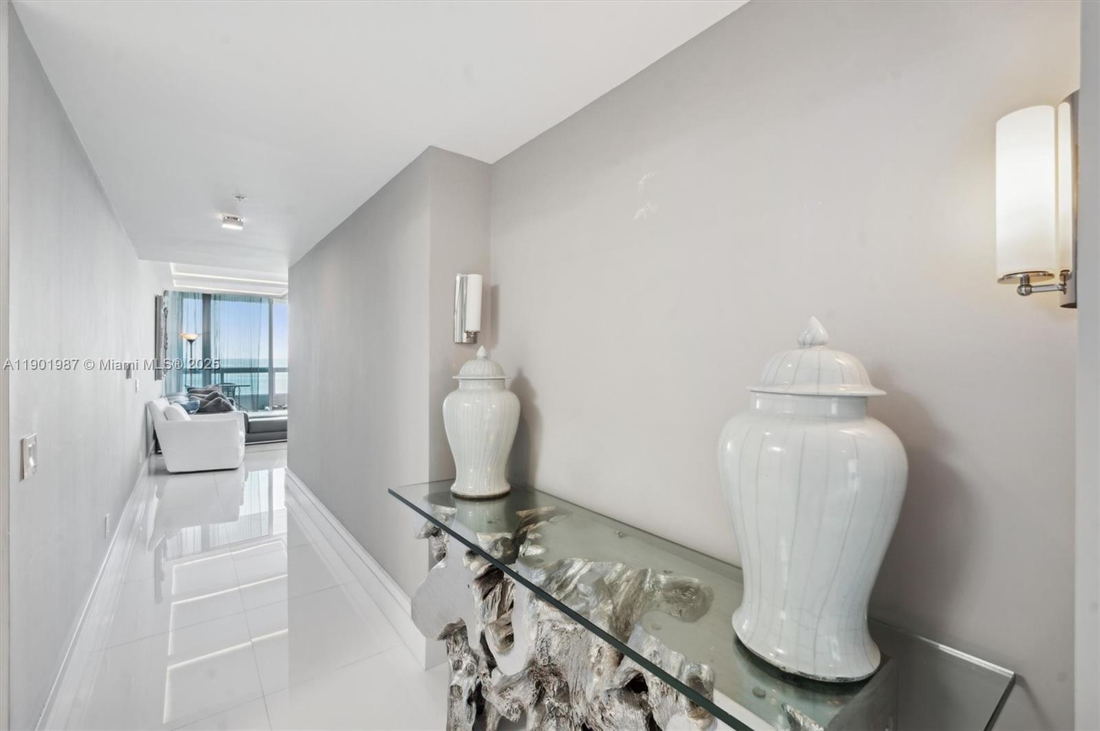 6899 Collins Ave #702 Miami Beach, FL 33141