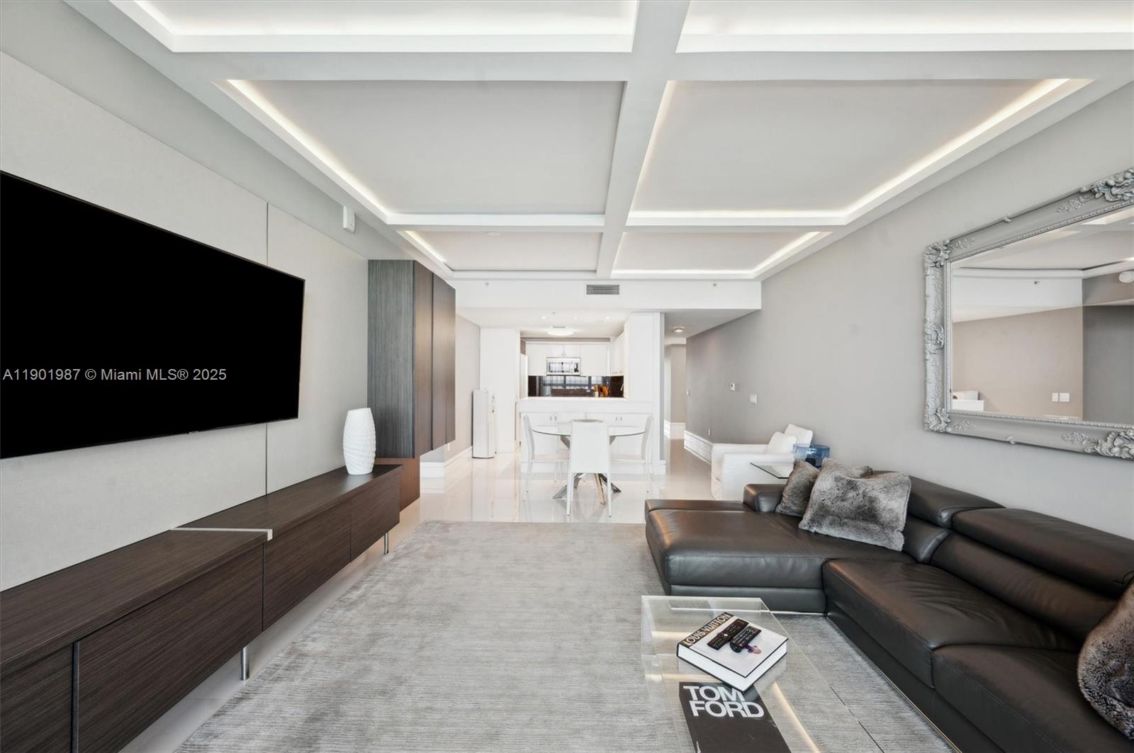 6899 Collins Ave #702 Miami Beach, FL 33141