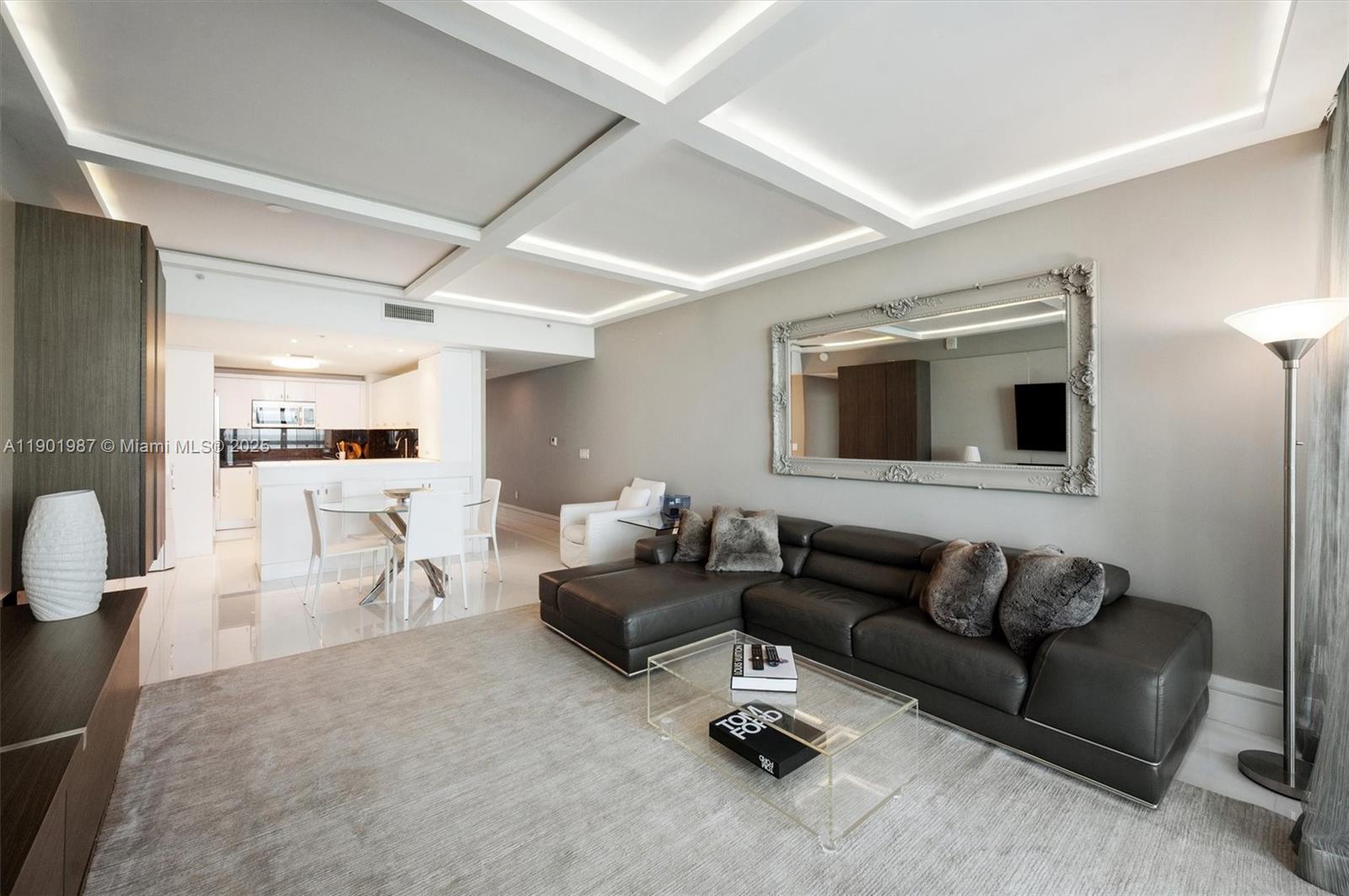 6899 Collins Ave #702 Miami Beach, FL 33141