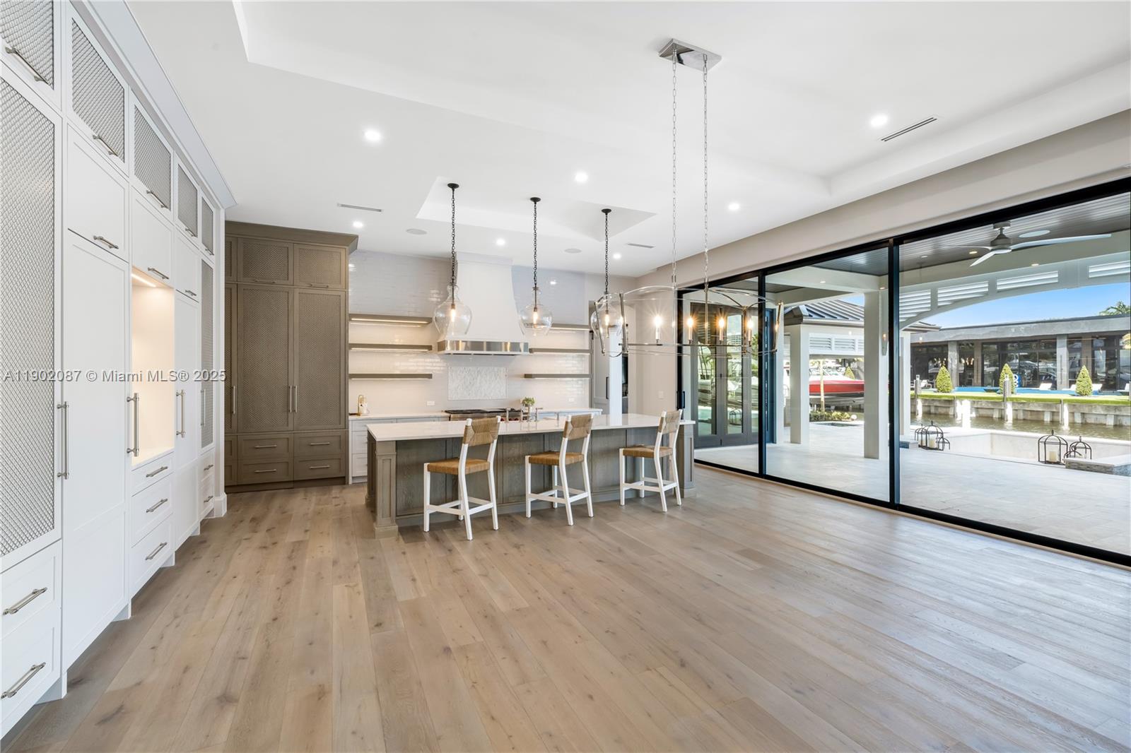 2605 Castilla Isle Fort Lauderdale, FL 33301