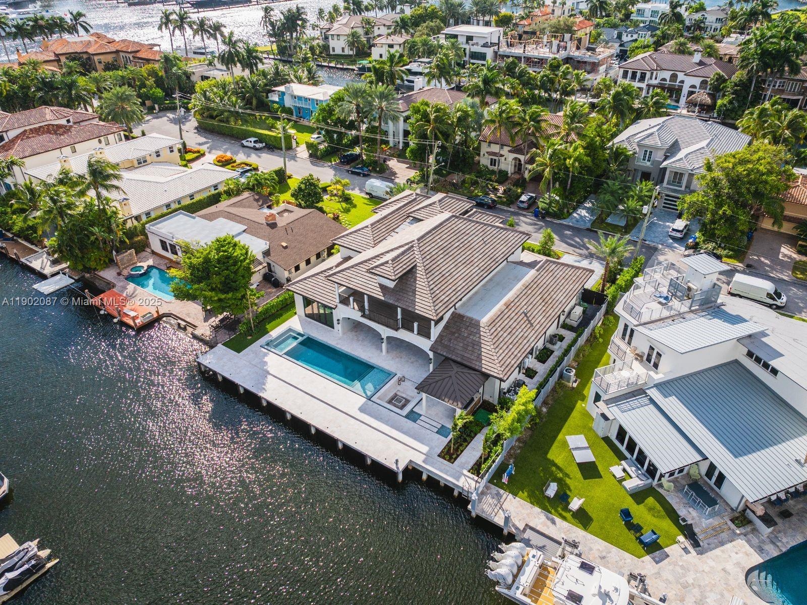 2605 Castilla Isle Fort Lauderdale, FL 33301