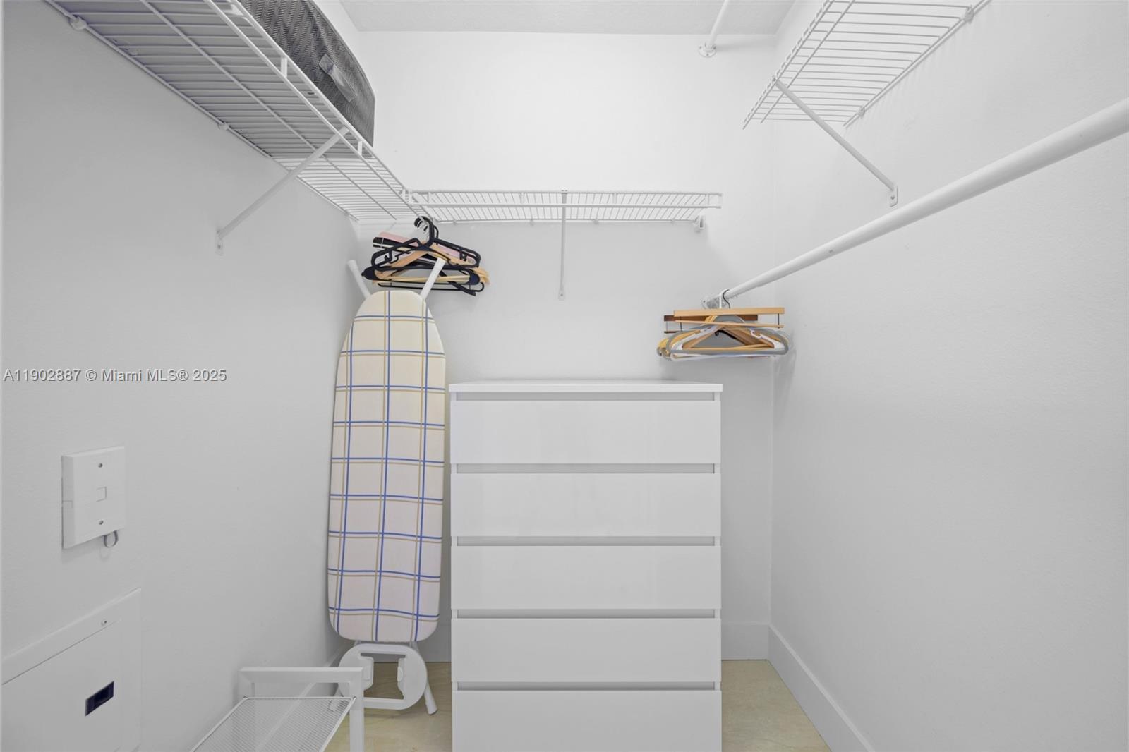 image Alaqua Condo Association17