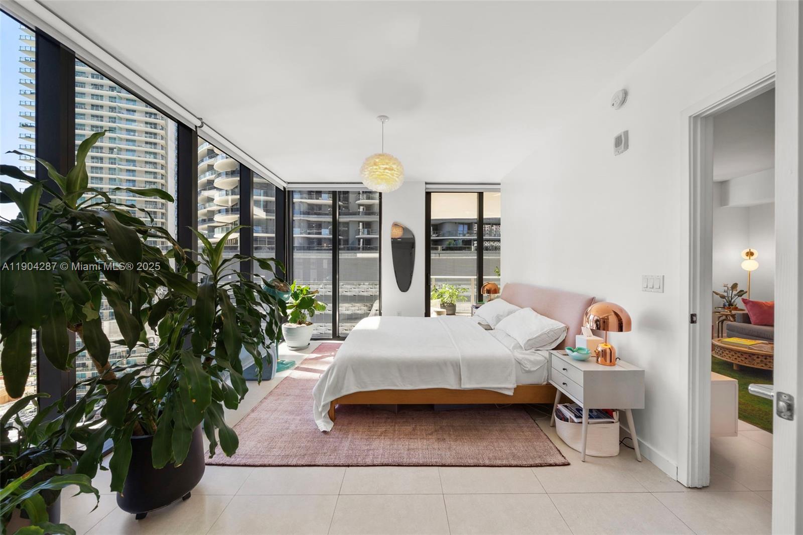 image 1010 Brickell Condo17