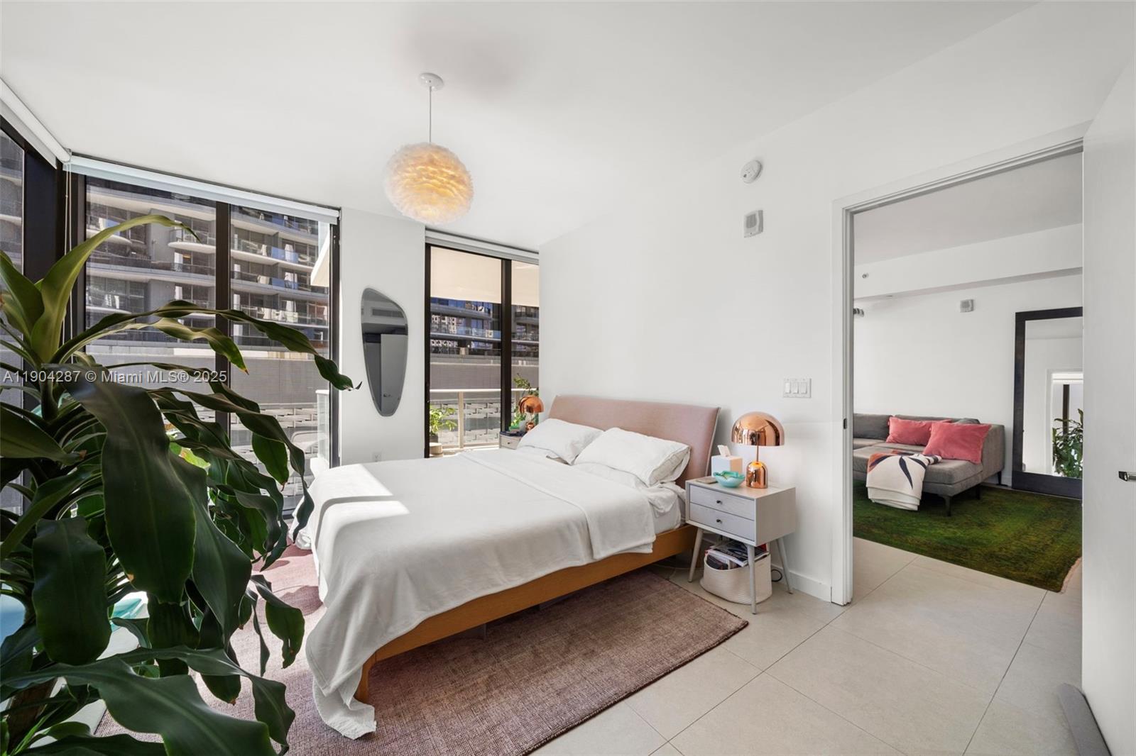 image 1010 Brickell Condo20