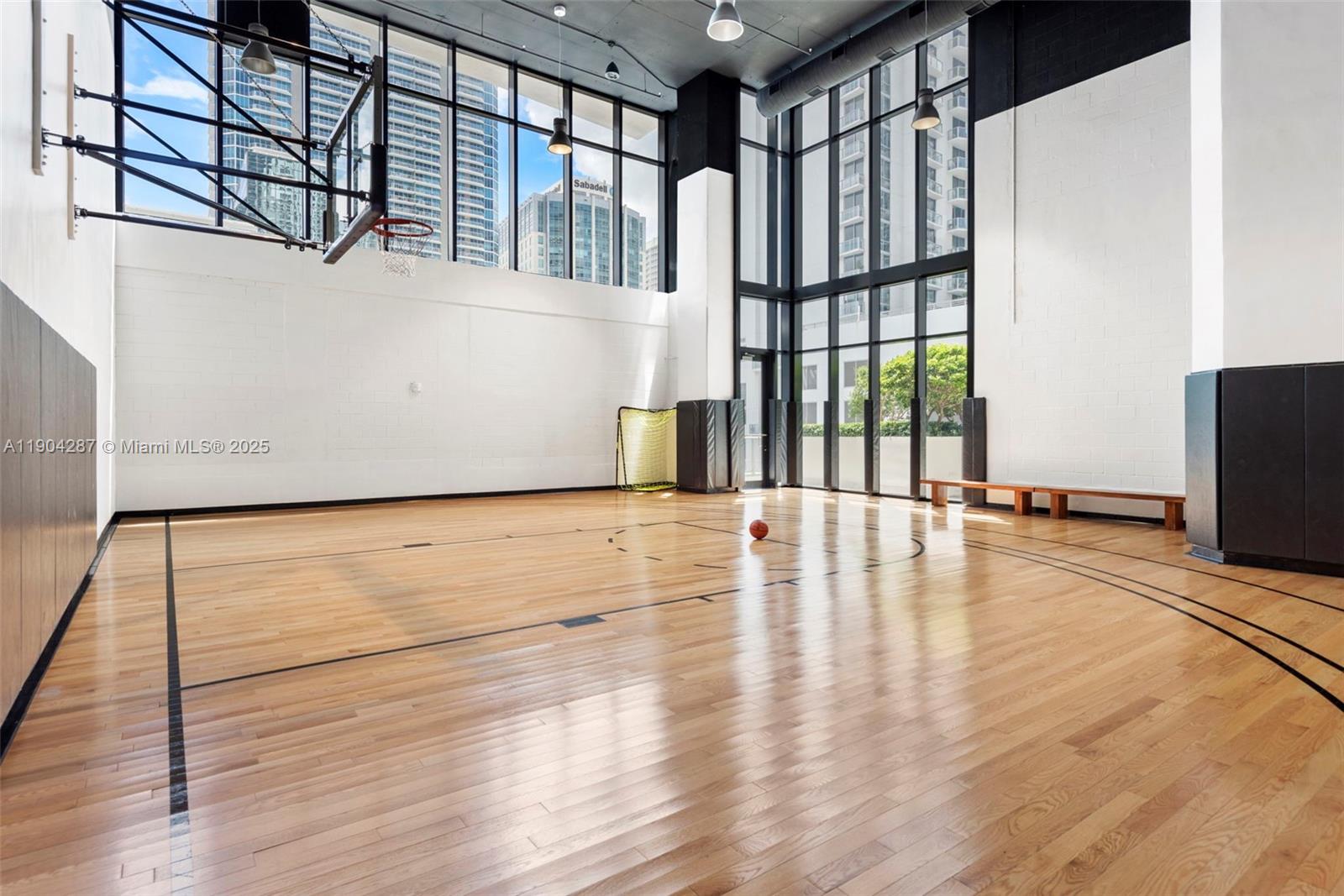 image 1010 Brickell Condo35