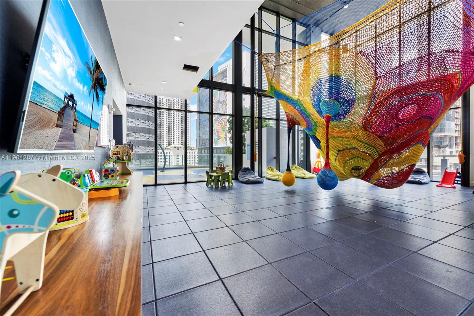 image 1010 Brickell Condo40