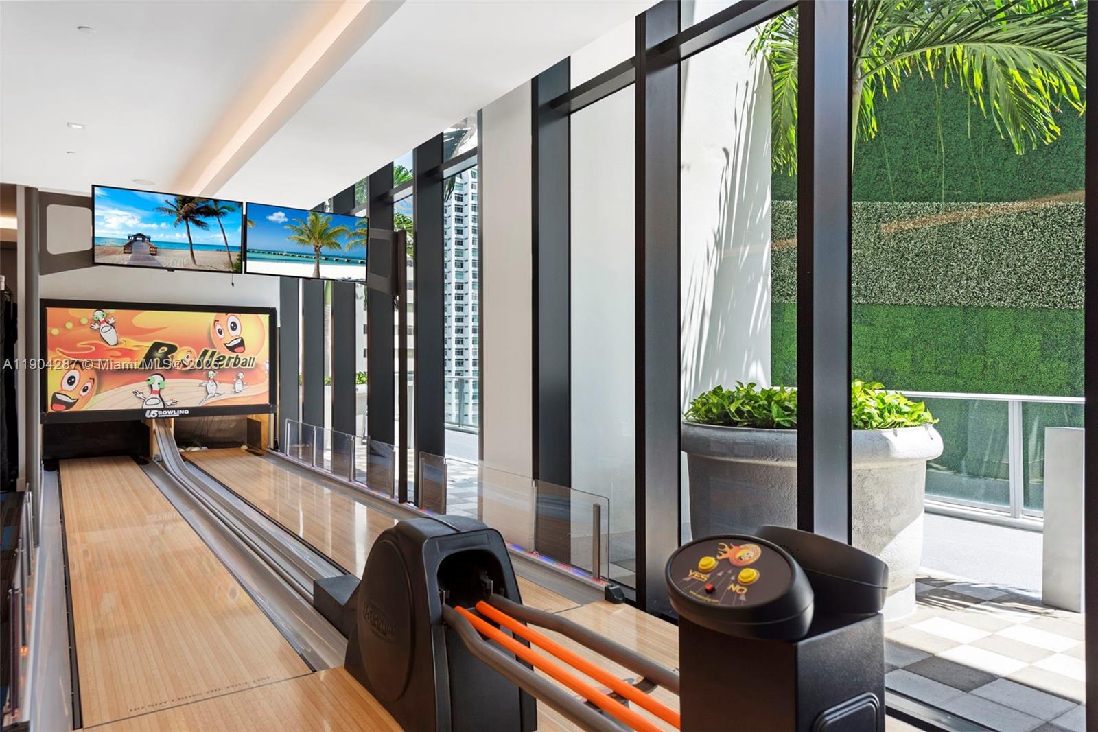 image 1010 Brickell Condo42