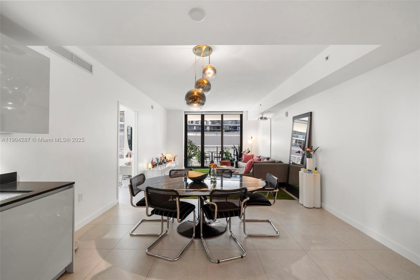 image 1010 Brickell Condo7